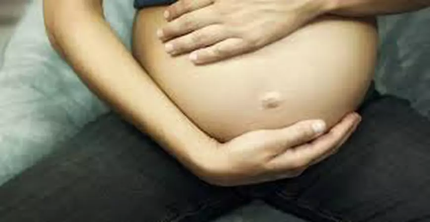 Femeie însărcinată, găsită de polițiști în pădurea Băneasa