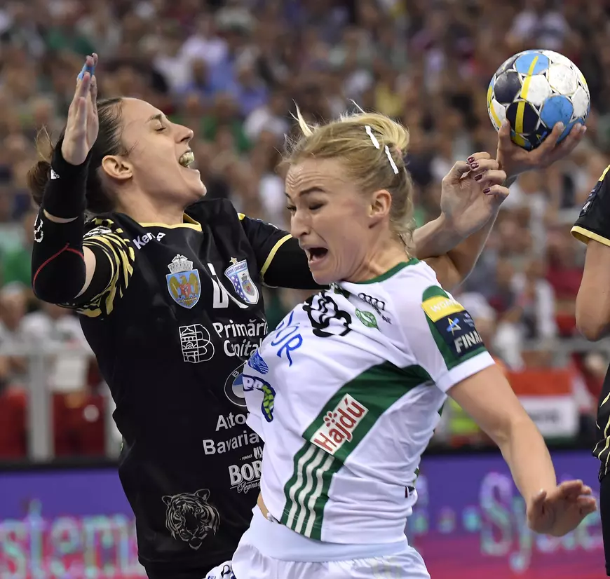 LIVETEXT CSM București - Gyor, semifinala Final 4 Liga Campionilor 2018 la handbal feminin. Maghiarele au învins cu 26-20. Oana Manea a explodat: ”N-am jucat ca o echipă!”. Se știe adversara din finala mică