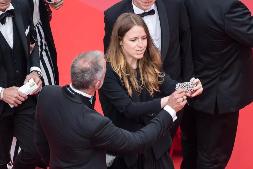 Mai multe vedete au încălcat regula de la festivalul de la Cannes. Au făcut selfie pe covorul roșu  - FOTO