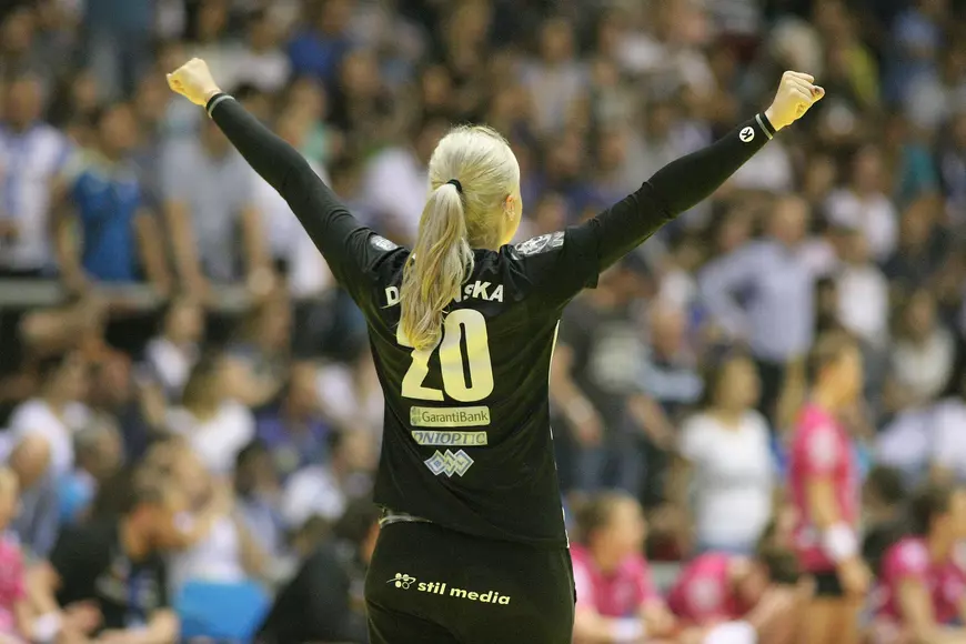 Finala Cupei EHF 2018 la handbal feminin: SCM Craiova - Kristiansand. Triumf dramatic! Trofeul rămâne în Bănie. Eroina DuCKAmanska / GALERIE FOTO