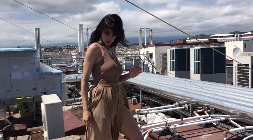 Shooting Elle - Catrinel Menghia a făcut furori la Cannes. Fotografii s-au îngrămădit după ea  | FOTO