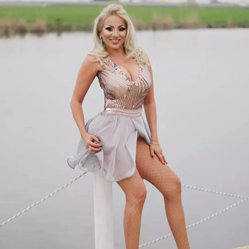 Rocsana Marcu nu se vede în rochie de mireasă