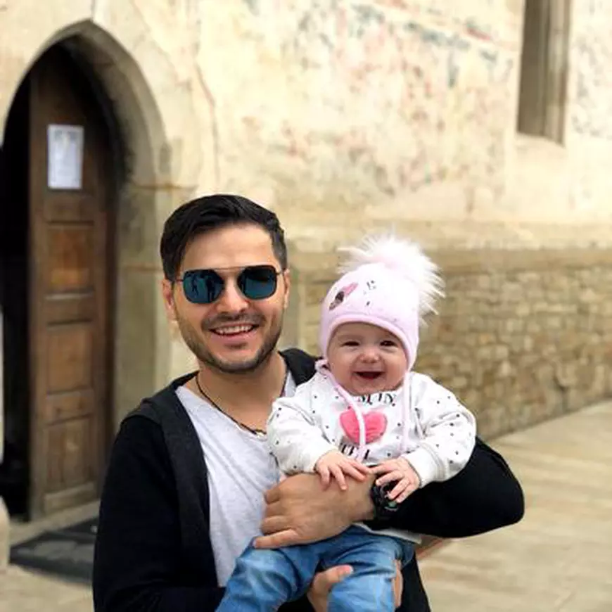 EXCLUSIV/Liviu Vârciu a devenit sensibil la suferința copiilor bolnavi. Strânge bani pentru o fetiță cu probleme de sănătate