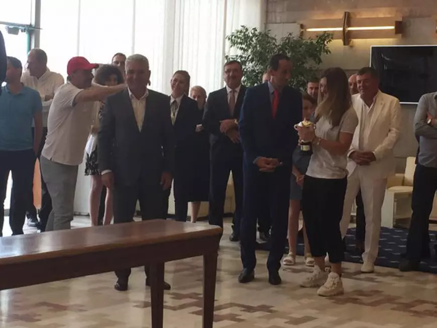 Primele declarații ale Simonei Halep la sosirea în România de la Roland Garros 2018. ”Sunt bucuroasă de fiecare dată când ajung acasă”