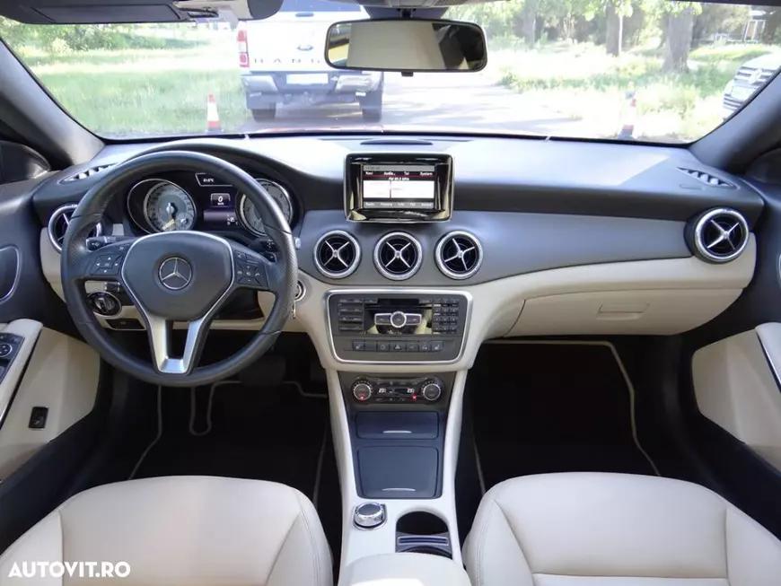 Adelina Pestrițu și-a scos mașina de lux la vânzare. Suma pe care o cere este fabuloasă