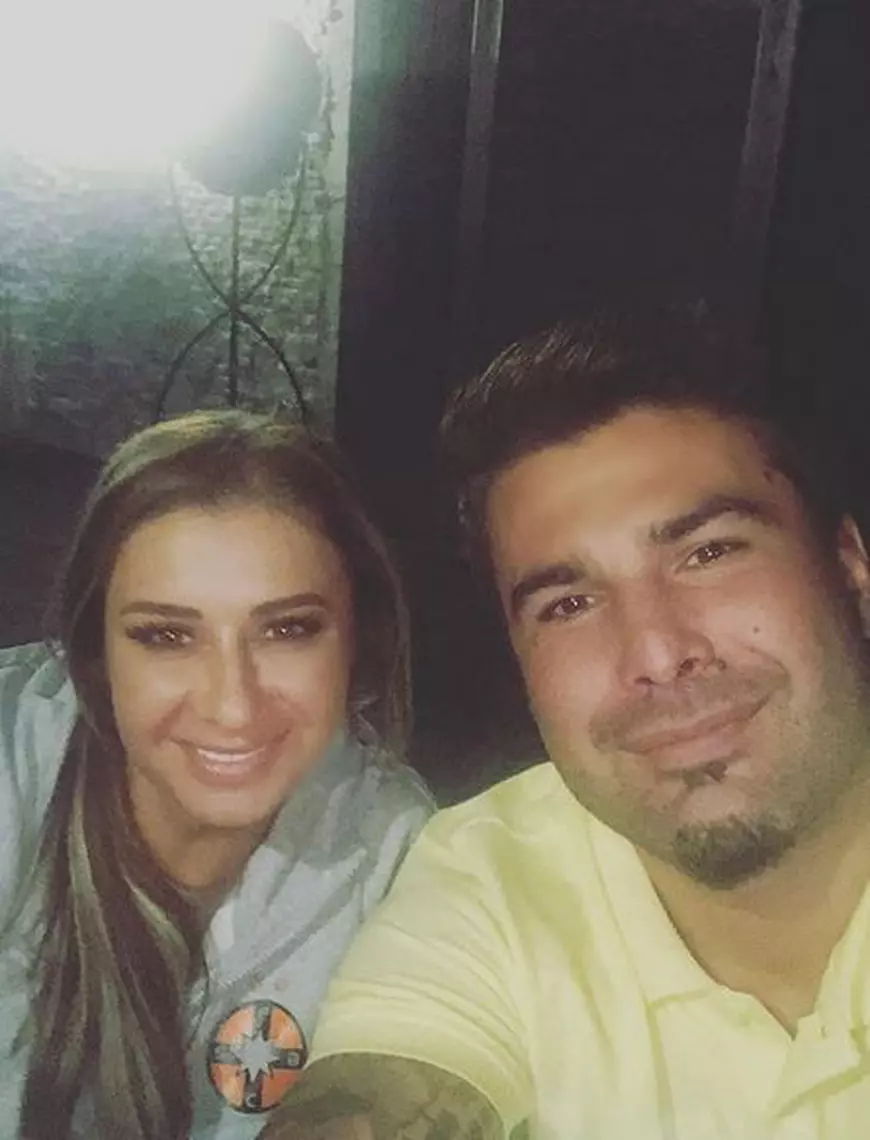 Mesaj dur la adresa Anamariei Prodan. "Cum o fi să te fălești la TV cu genți mai scumpe decât casa multora dintre români"