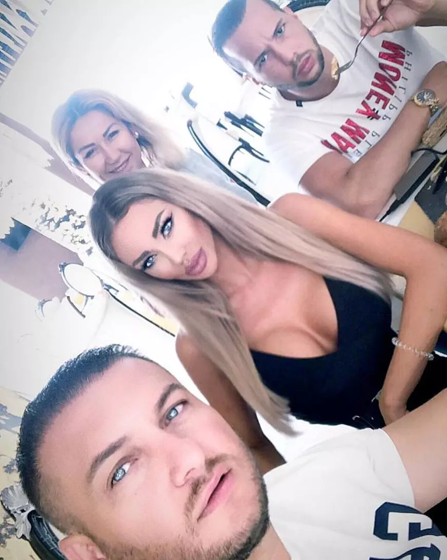 Bianca Drăgușanu, la masă cu iubitul. Ce reacții dure a primit