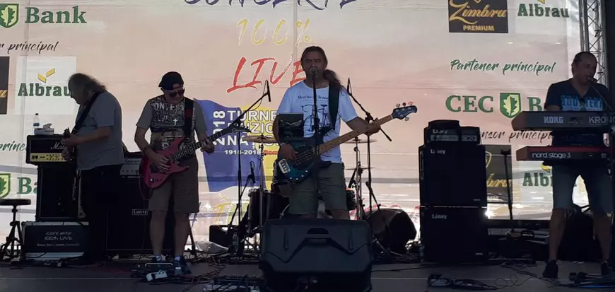 EXCLUSIV/ Leo Iorga nu a putut urca pe scenă în weekend. În ciuda surmenajului, legendarul solist promite că va cânta în deschiderea trupei Scorpions