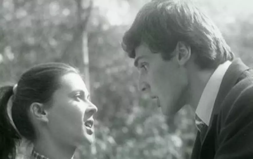 VIDEO EXCLUSIV/ La 33 de ani după ”Declarație de dragoste”, Adrian Păduraru joacă din nou cu Teodora Mareș. ”Mă simt atât de tânar!”