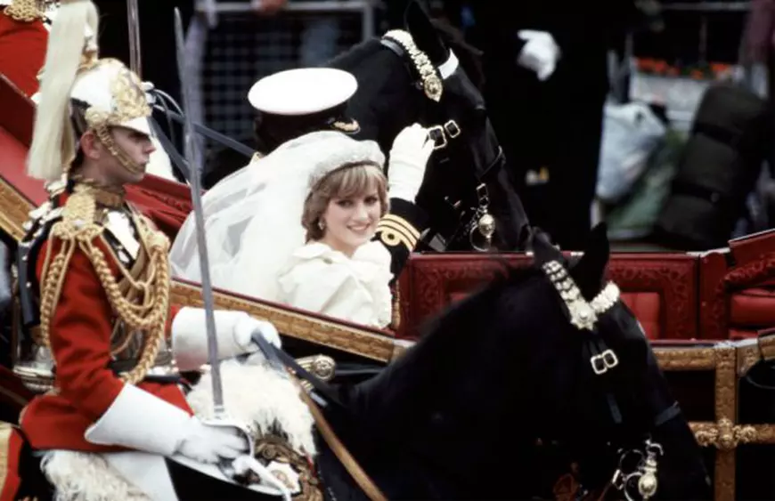 Prințesa Diana în ziua nunții sale
