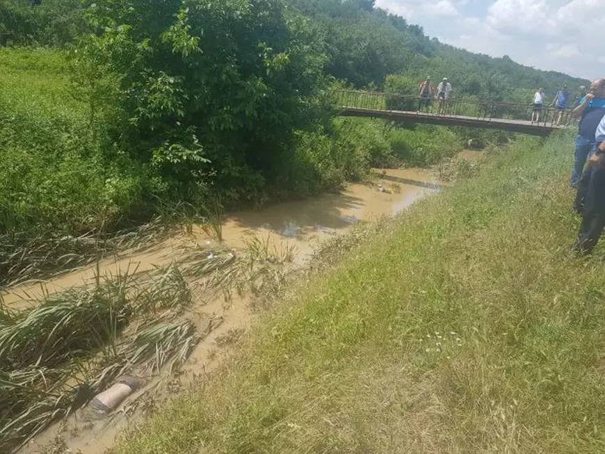 O femeie din Dolj a fost găsită moartă într-un pârâu din apropierea casei/ FOTO