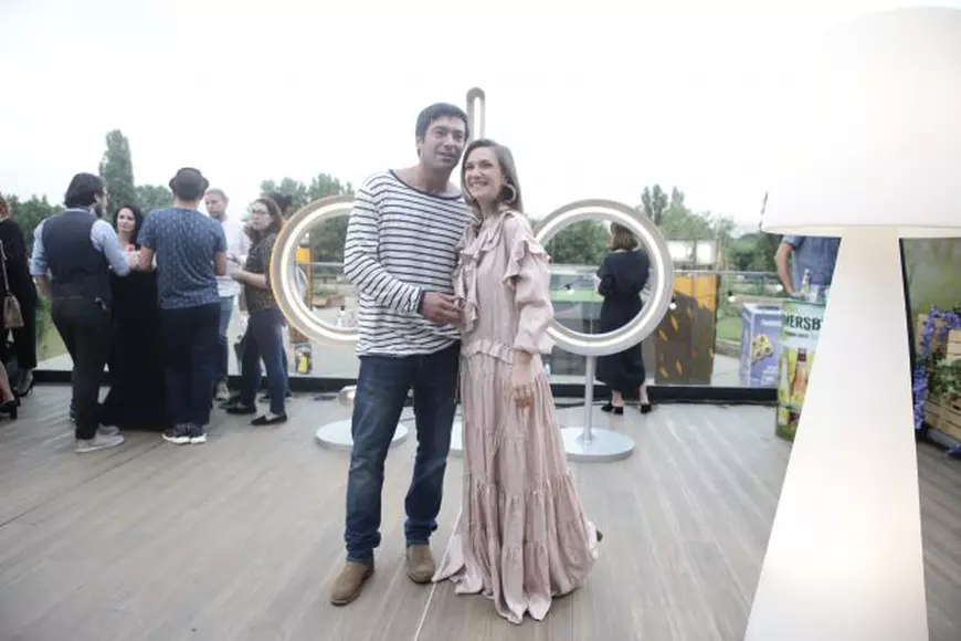 Adela Popescu și Radu Vâlcan nu urmăresc împreună meciurile