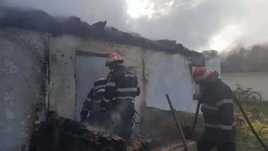 O femeie a murit într-un incendiu la mănăstirea Voivodina din județul Tulcea