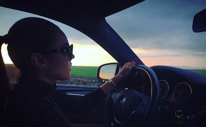 Fiica lui Adrian Minune este dependentă