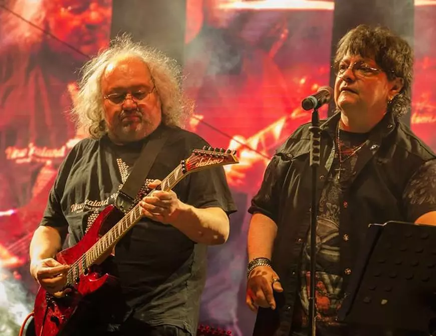 EXCLUSIV/ Leo Iorga nu a putut urca pe scenă în weekend. În ciuda surmenajului, legendarul solist promite că va cânta în deschiderea trupei Scorpions