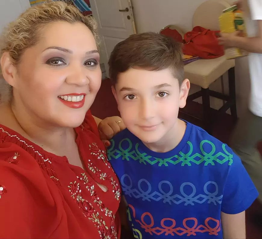 Băiatul Minodorei s-a îmbolnăvit de varicelă la școală. Vedeta e foc și pară