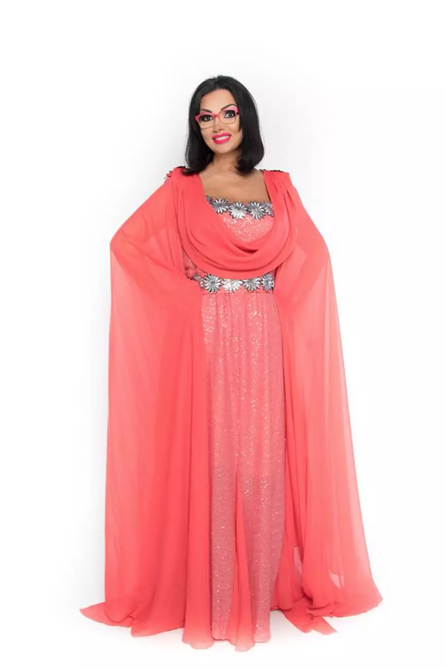 Ozana Barabancea își vinde rochiile după ce a slăbit. "Am lucruri superbe"