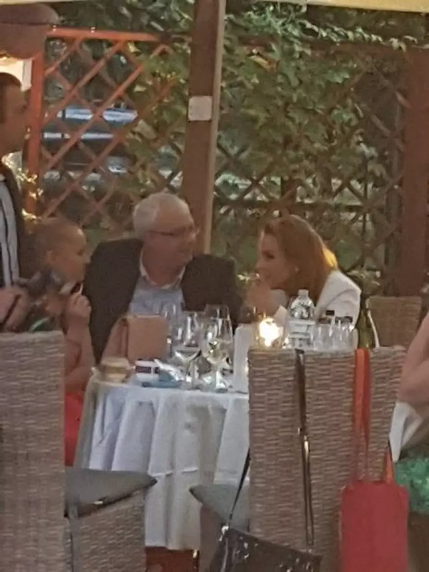 VIDEO/ Cătălin Crișan și-a scos noua iubită în lume și a prezentat-o colegilor de breaslă