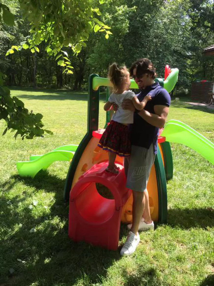 VIDEO / Mihai Petre, despre nașterea celui de-al doilea copil. “Am avut sentimente contradictorii”