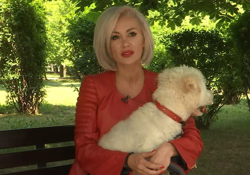 VIDEO EXCLUSIV/ Raluca de la Bambi s-a mutat cu iubitul în casă nouă. "Am ales împreună tot"