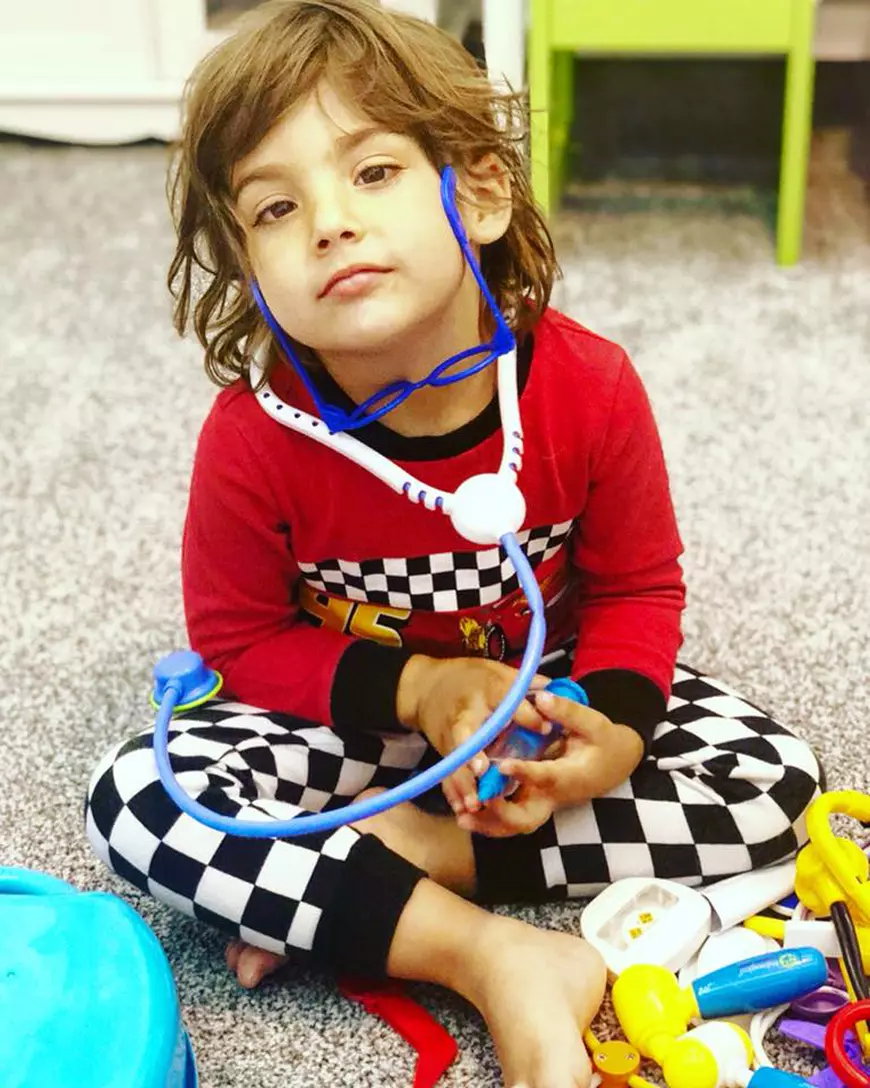 Horia Brenciu își aniversează băiețelul adoptat. Artistul, mai emoționat ca niciodată