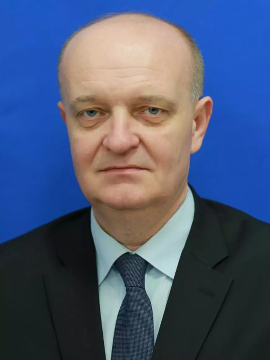 Deputații PSD, ”gărzi de corp” pentru Liviu Dragnea. ”Am fost împins. Normal că am ținut și eu spatele!”