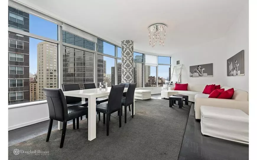 Valentina Pelinel își vinde apartamentul de la New York. Cere cu jumătate de milion de dolari mai mult decât atunci când l-a cumpărat