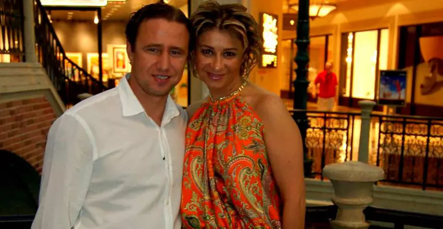 Acesta să fie secretul relației perfecte dintre Anamaria Prodan și Laurențiu Reghecampf? "Bărbatul care te privește de parcă ai fi a opta minune a lumii"