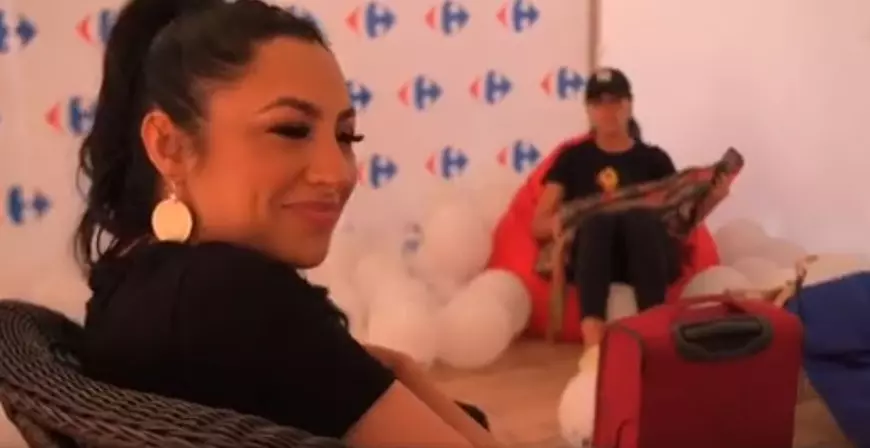 Reacția Andrei când o admiratoare îi pupă mâna. Incredibil moment