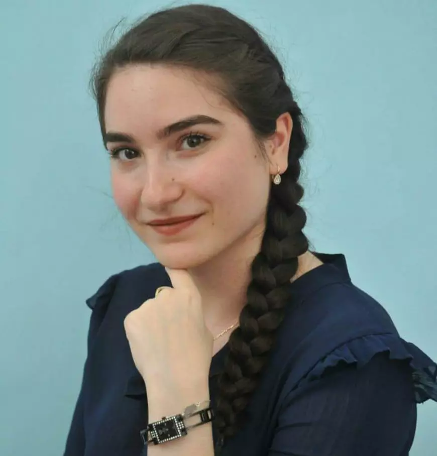 REPORTAJ/ Cinci absolvente ale Colegiului Hașdeu din Buzău au ocupat primele locuri la Medicină. Pornesc la drum cu gândul că ”lucrurile se vor schimba în România” până termină studiile