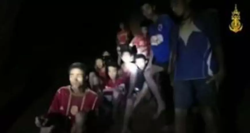 FOTO / Cum s-a desfășurat operațiunea de salvare din Thailanda, urmărită cu sufletul la gură de întreaga lume