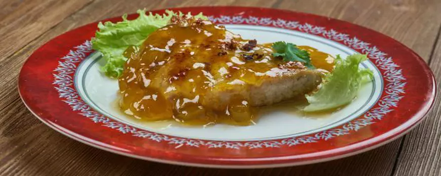 Rețete exotice cu caise. Supă armenească, tocană marocană și tartă frangipane