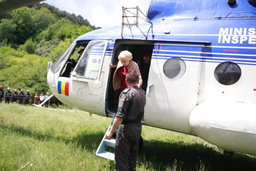 Dăncilă: Sperăm ca în ședința de Guvern de joi să aprobăm fondurile pentru cei loviți de furia naturii. Vom apela și la Fondul Solidaritatea/ VIDEO&FOTO