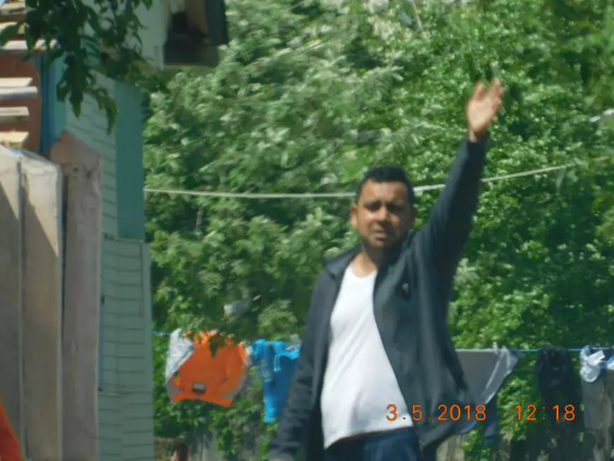 EXCLUSIV/ ȘOC ÎN TRIBUNAL LA PROCESUL DE 3 MILIOANE DE LEI. VIDEO: Detectivii angajaţi de Mega Image l-au filmat din greșeală pe frate, în loc de invalid!