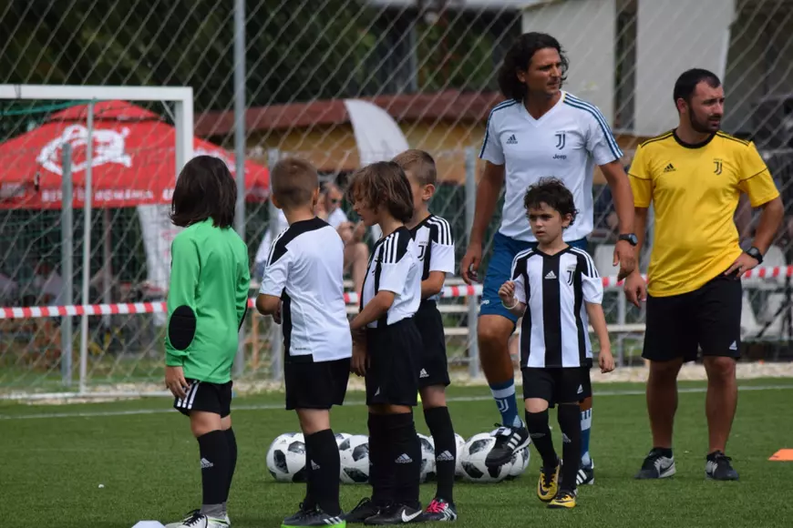 Tabăra de fotbal Juventus Torino de la București și-a început activitatea