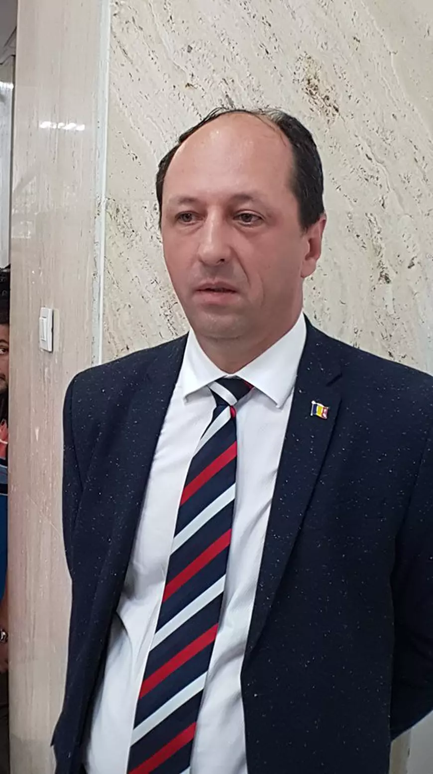 Cine preia șefia DNA, după revocarea Laurei Codruța Kovesi. Marius Iacob, în costum și cravată