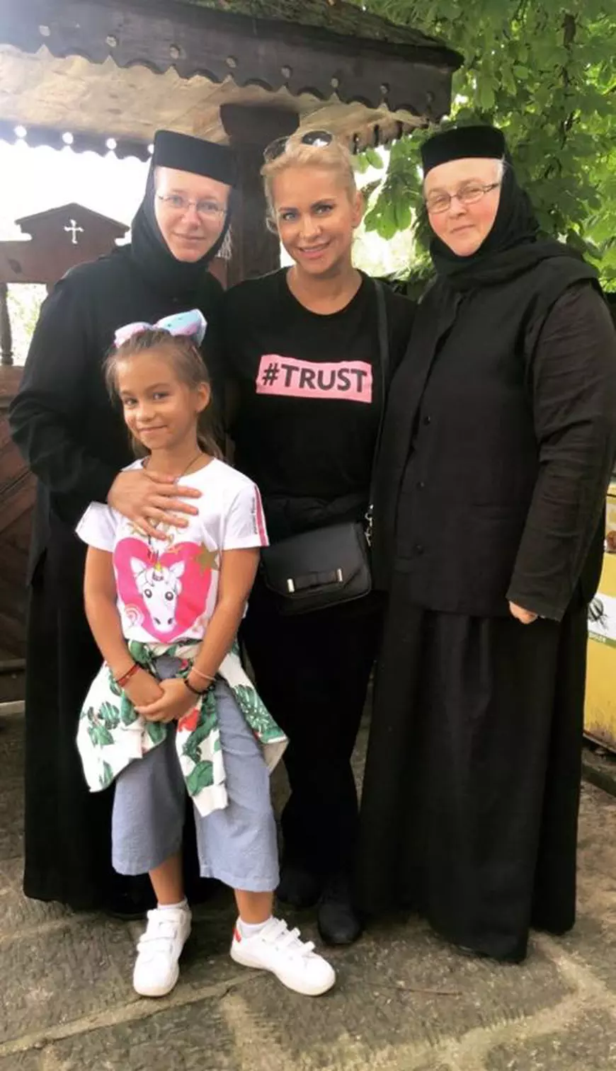 Ce i s-a întâmplat Paulei Chirilă la biserică. "Când Dumnezeu îți trimite semne"