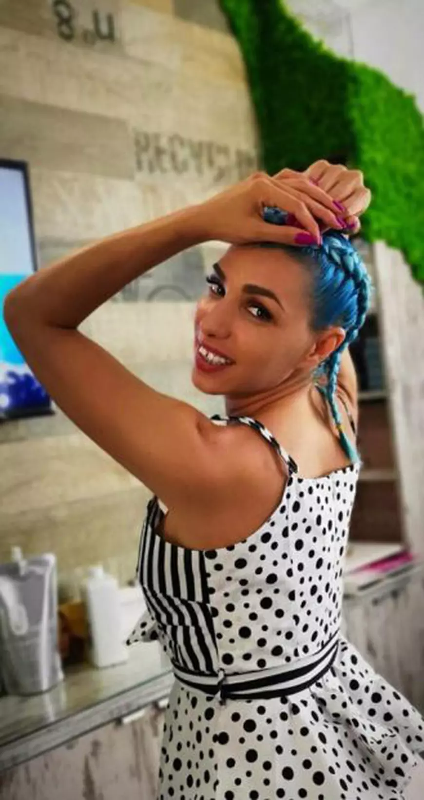 Sorana, artista cameleon. Mama ei o încurajează să-și schimbe mereu look-ul