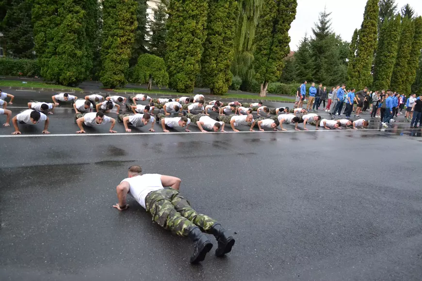 Programul ”Rezervist Voluntar”, un eșec, ideea de ”flăcău la oaste”, puțin probabilă. Cum acoperă Armata lipsa acută de personal