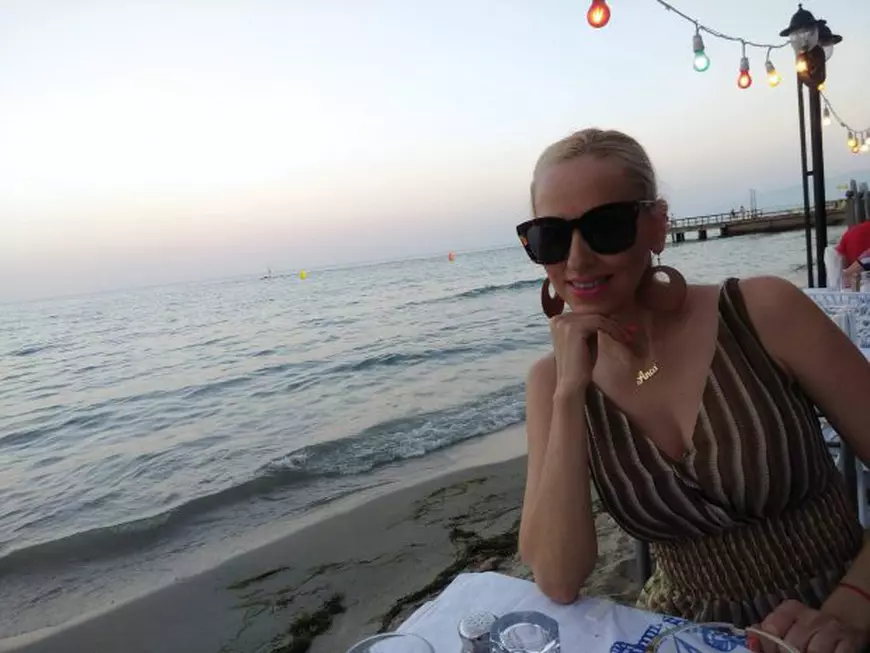 Anca Neacșu a dat mai multe autografe la Paralia decât în România!