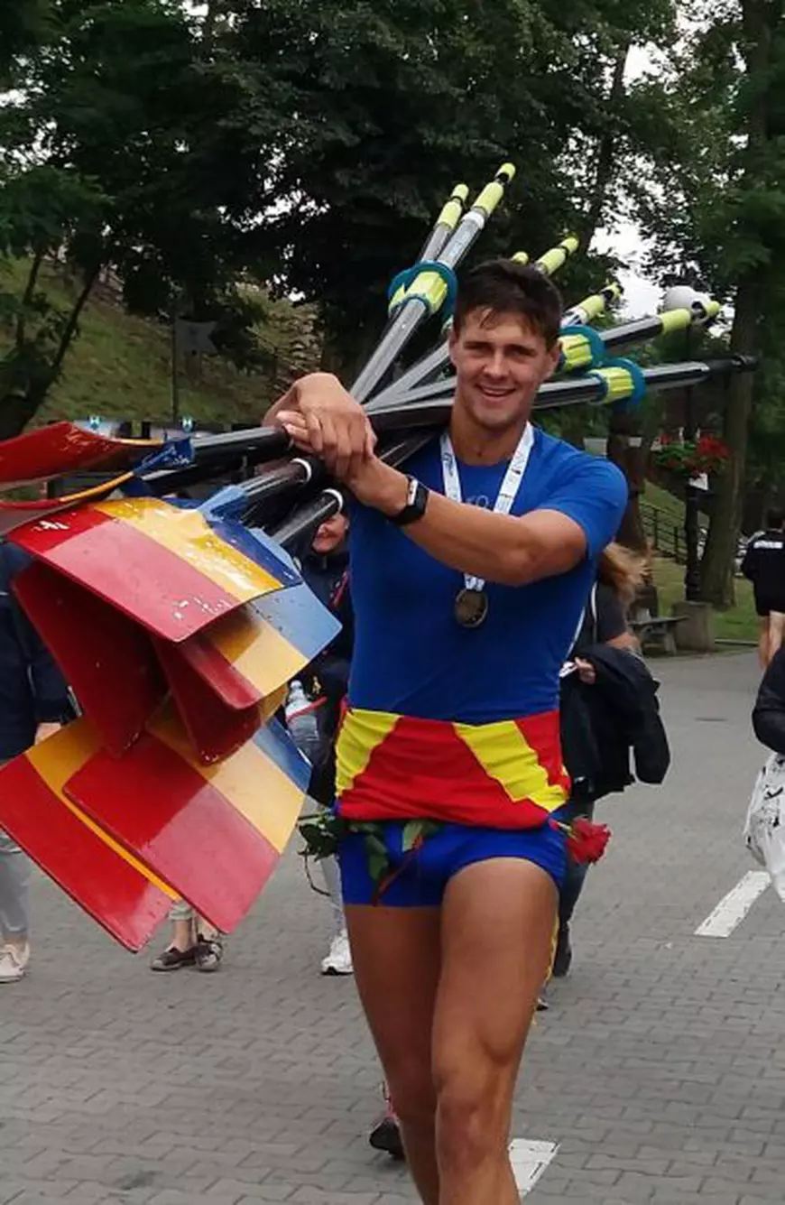 Am aflat dieta de la canotaj. ”Mâncăm mai puțin”! Caietele senzaționale ale antrenoarei Mariana Maliș conțin secretele campioanelor. Povești fabuloase dezvăluite în premieră / GALERIE FOTO