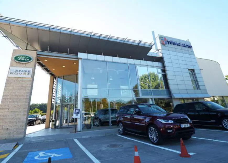 (P) 7 avantaje oferite de un dealer Land Rover din Bucuresti