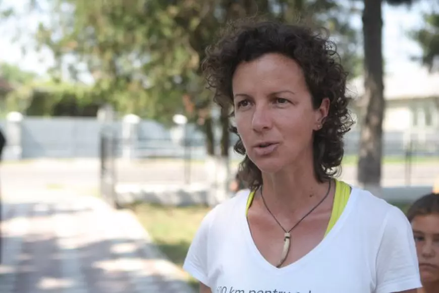 A mers 600 de km pe jos pentru educaţie