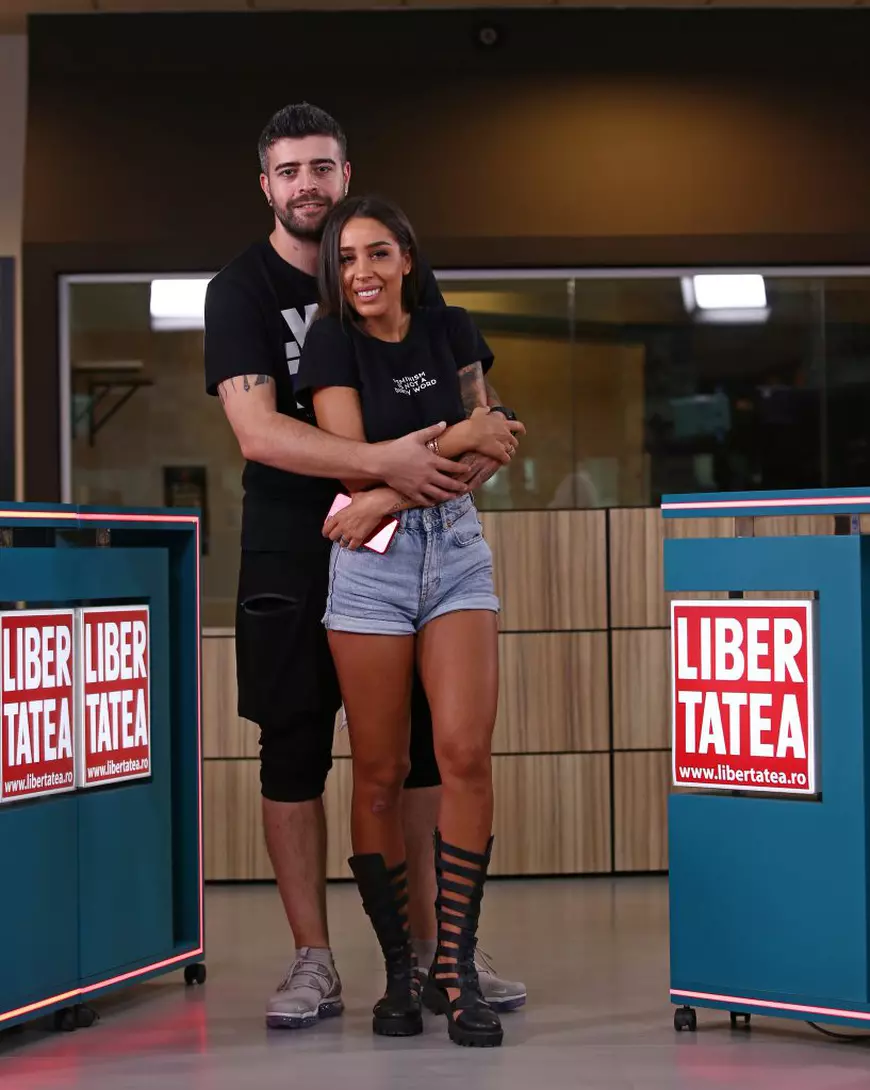 Ștefania s-a mutat la Speak când artistul nu era acasă