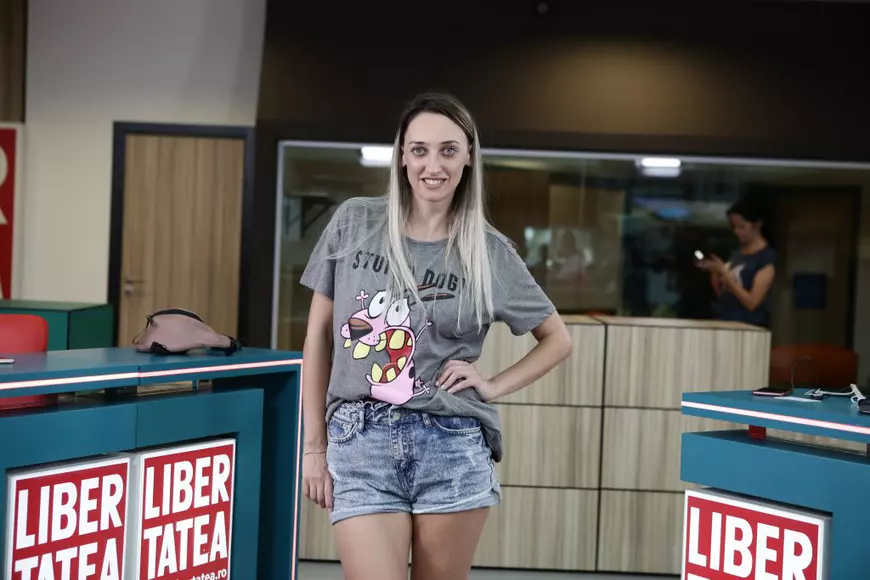 Ilona Brezoianu este dovada că se poate trăi decent și din actorie