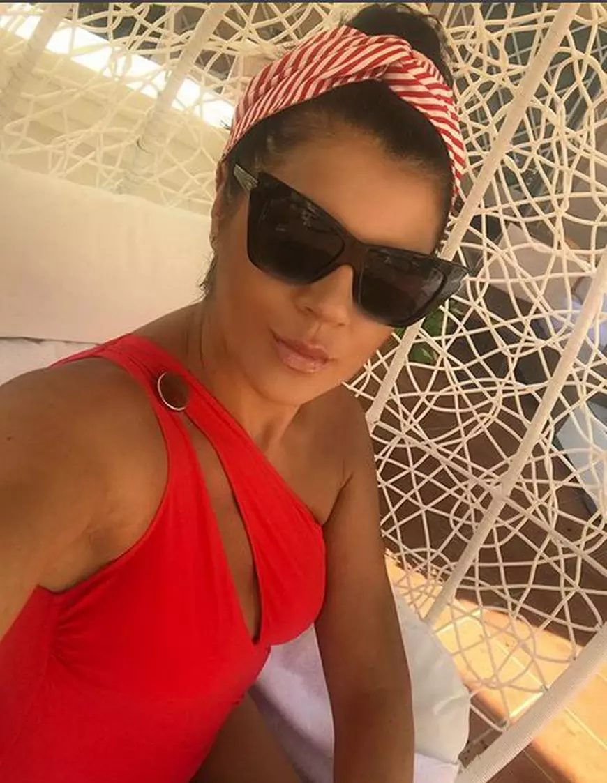 Irina Nicolae, ex-ASIA, în costum de baie. Cum arată la câteva luni după ce a devenit mămică