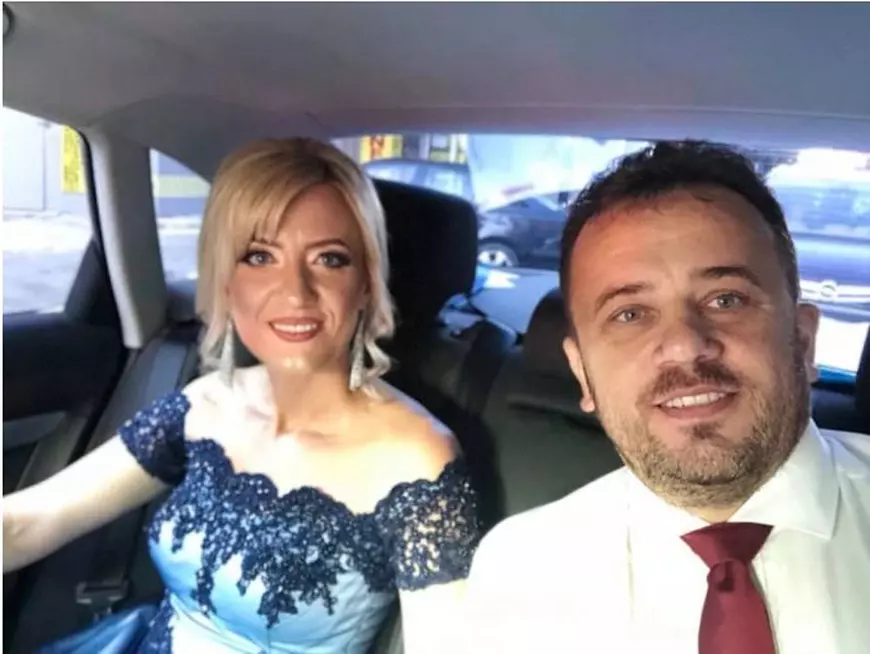 Cum s-a îmbrăcat soția ex-ministrului Educației, Liviu Pop, la nunta fiului lui Dragnea