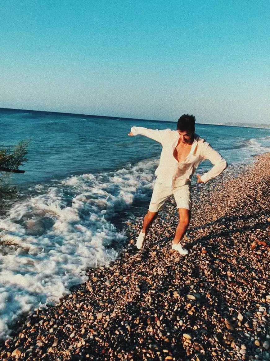 Liviu Teodorescu și-a dus iubita în Grecia