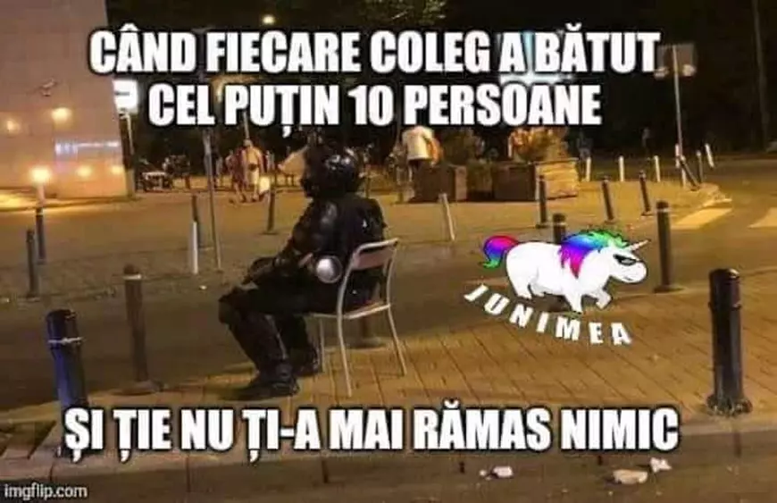 „Jandarmul pe scaun”, fotografia reporterului Libertatea, virală pe internet. Cele mai tari imagini care circulă pe Facebook