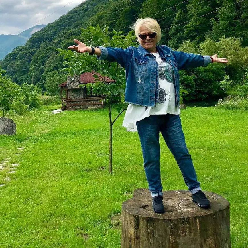 Mirabela a pierdut aproape 10 kg după operație și a devenit țintă pentru impostori. Vând produse de slăbit în numele ei